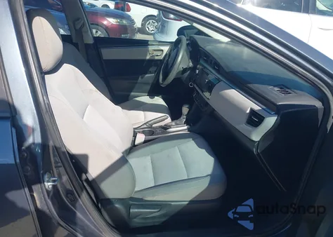 2015 Toyota Corolla Le z USA, uszkodzony, nr VIN 2T1BURHE8FC315791